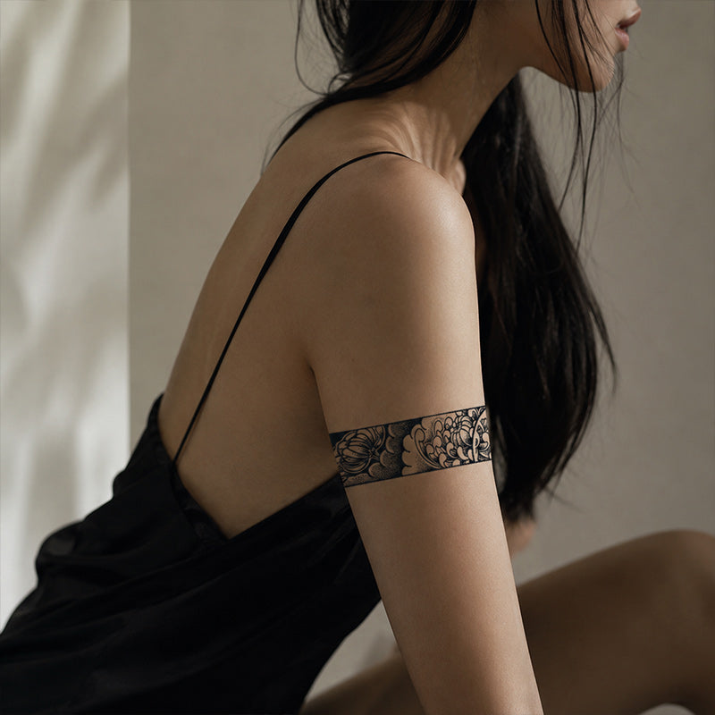 Close-up of Wave Floral Arm Band Temporary Tattoo Stickers